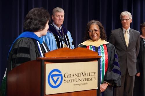 Gayle Davis honors faculty member while President Emeritus and other faculty oversee